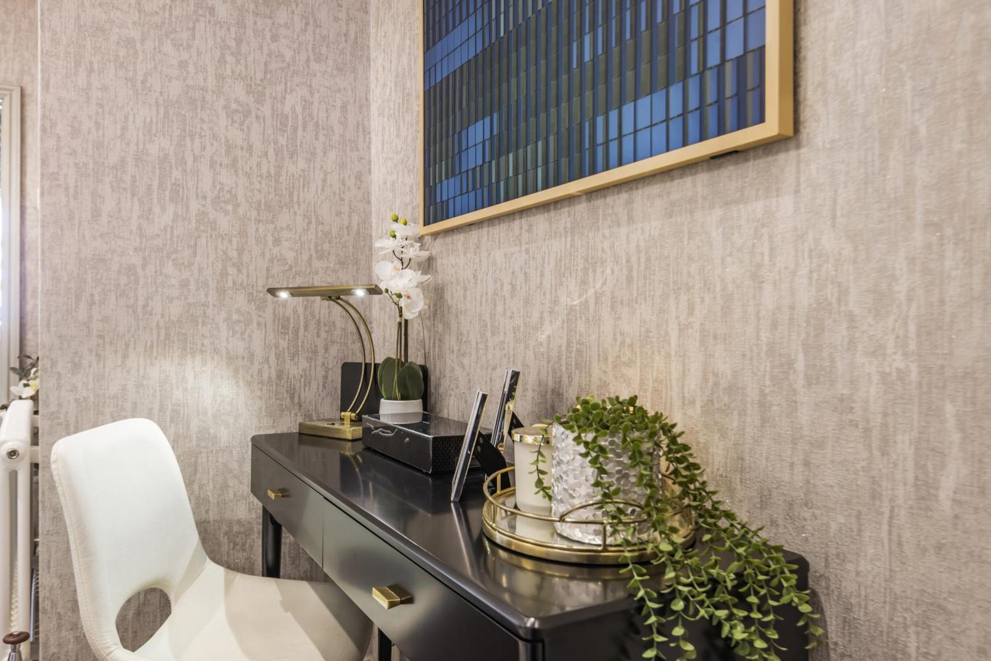 Luxury 1-Bed Apartment In Sought After Prime London Location Exterior photo